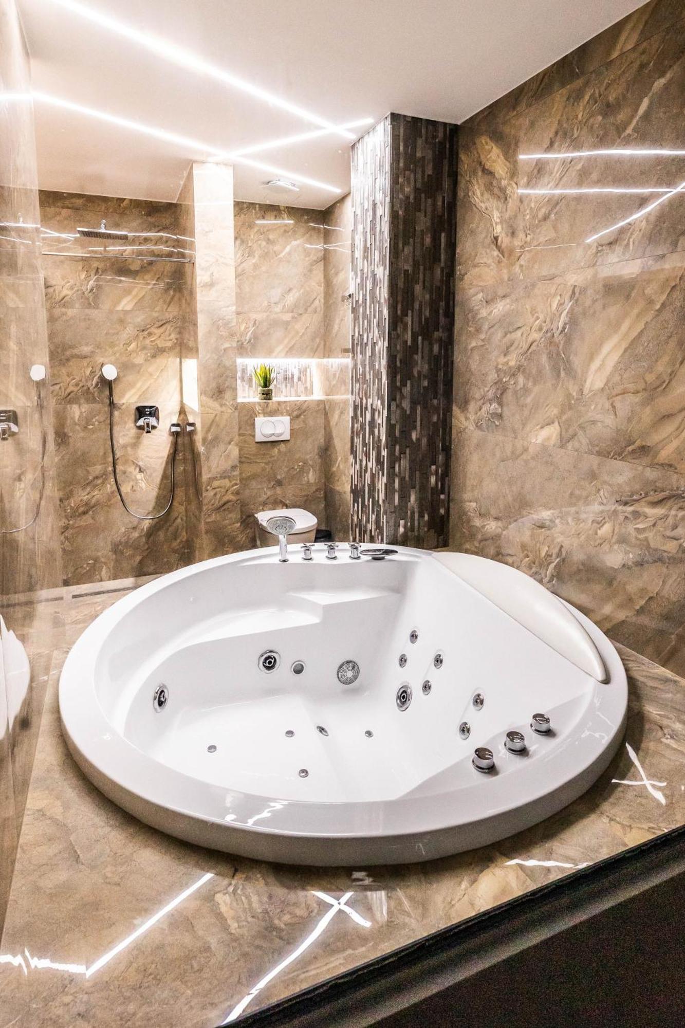 Premium Lux * Cacak